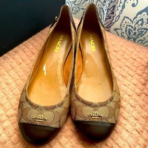 Great for fall. Never worn. There is residue on the insole from sticker.